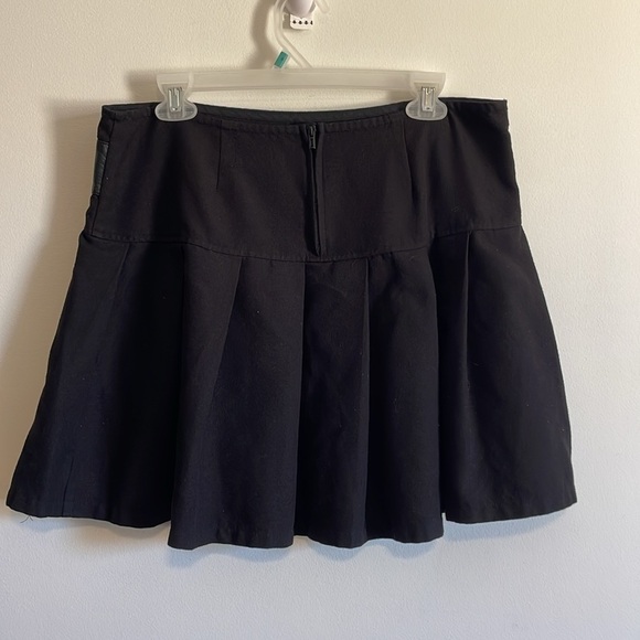 Royal Bones Skirt XL Black Pleated Chain Emo MallGoth Y2K Daang Goodman Y3K - Picture 6 of 12